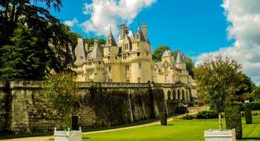 Loire - Chateaux & Vineyards